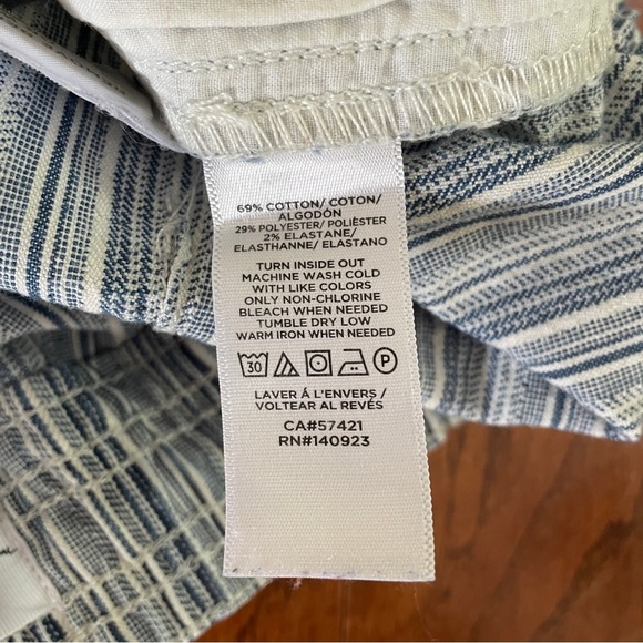 LOFT Blue Striped Women's Pull On Shorts - Picture 4 of 4